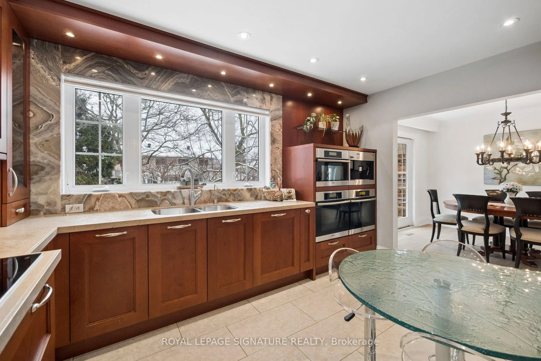 Photo 11 of 349 Jaybell Grove, Scarborough, Rouge — HOMEH