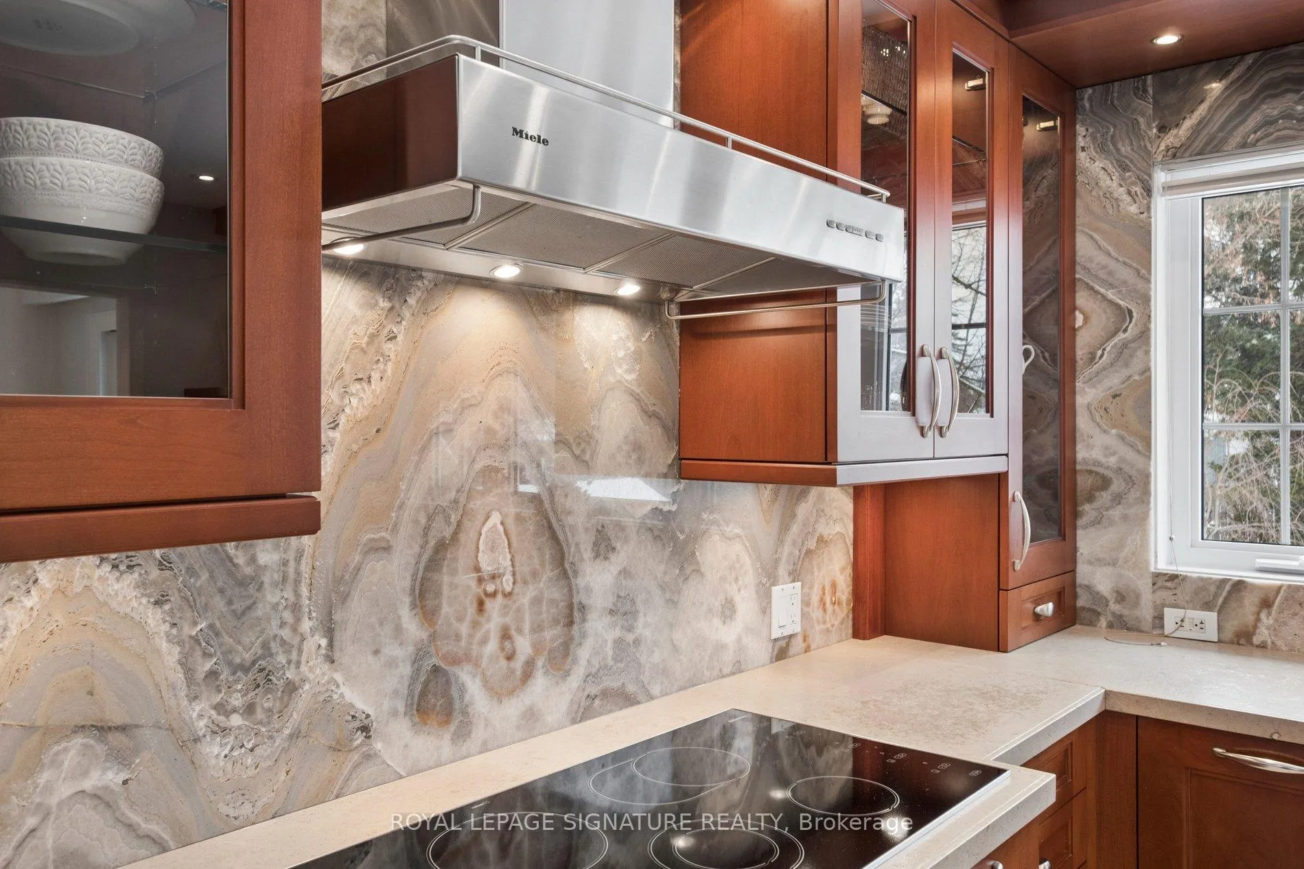 Photo 13 of 349 Jaybell Grove, Scarborough, Rouge — HOMEH