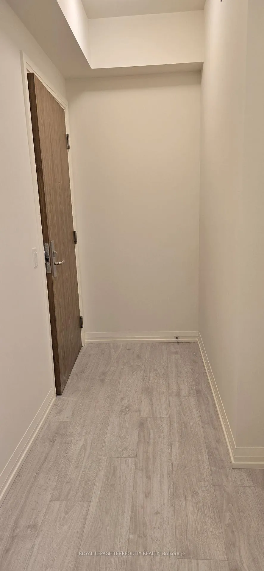 Photo 2 of Unit 1009, 27 Korda Gate, Vaughan, Vellore Village — HOMEH