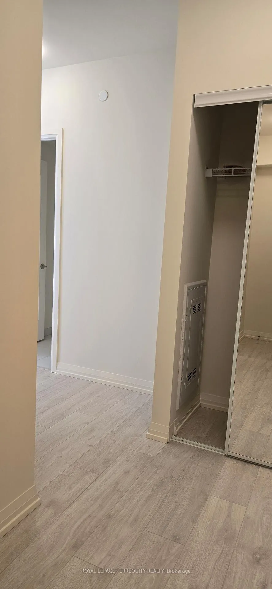 Photo 3 of Unit 1009, 27 Korda Gate, Vaughan, Vellore Village — HOMEH