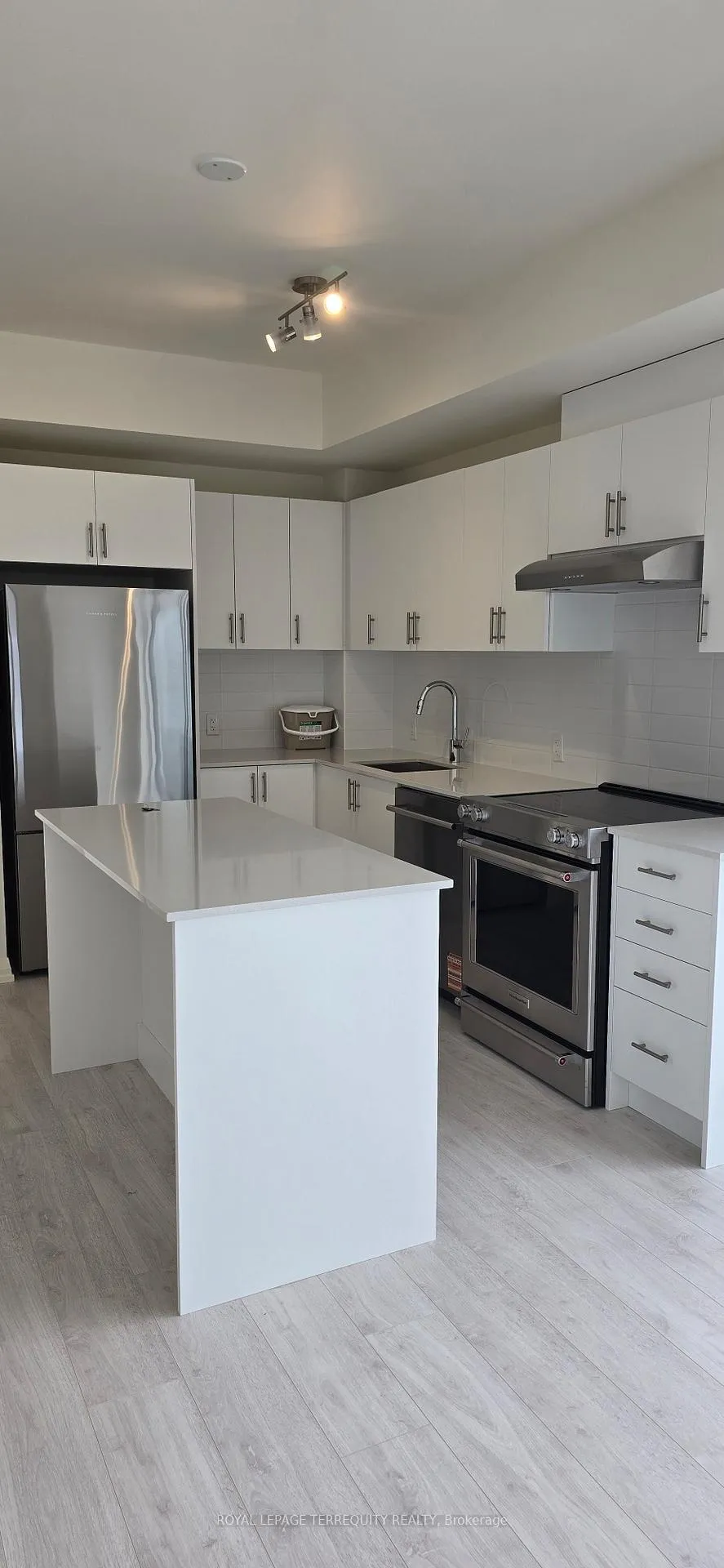 Photo 19 of Unit 1009, 27 Korda Gate, Vaughan, Vellore Village — HOMEH