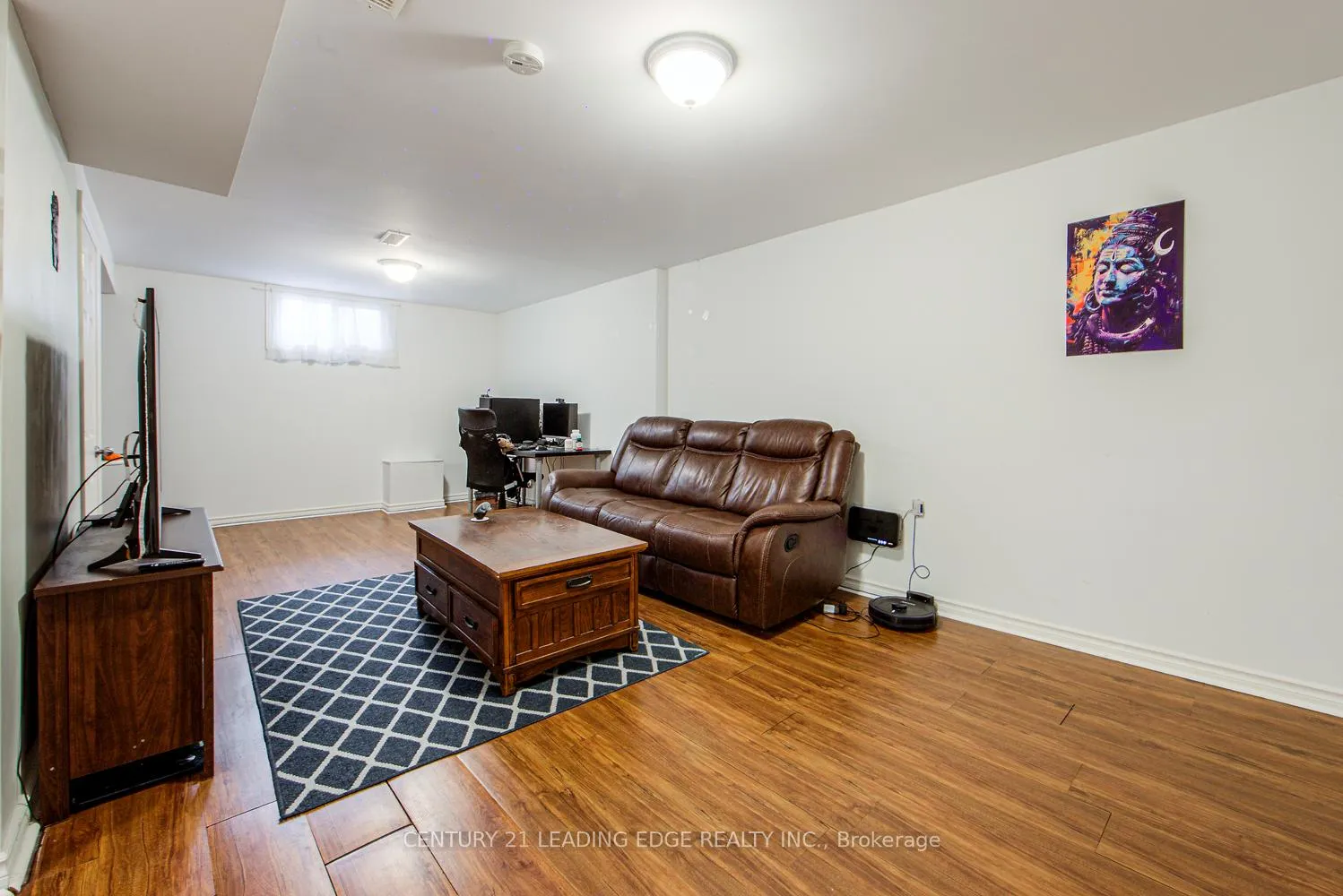 Photo 3 of Unit Walkout Basement, 45 Wales Avenue, Markham, Old Markham Village — HOMEH