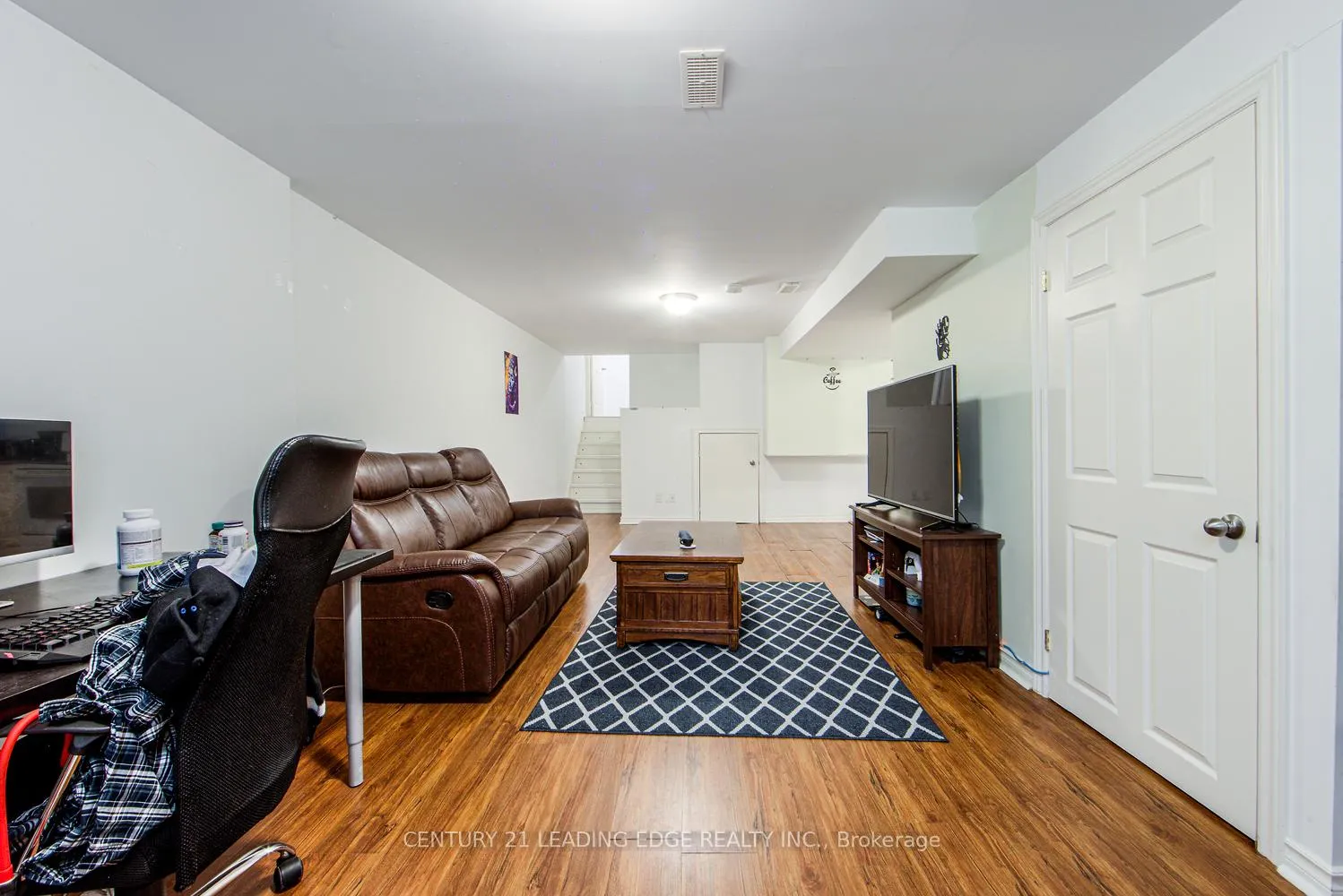 Photo 5 of Unit Walkout Basement, 45 Wales Avenue, Markham, Old Markham Village — HOMEH