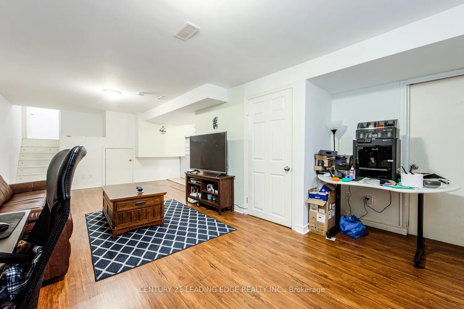 Photo 6 of Unit Walkout Basement, 45 Wales Avenue, Markham, Old Markham Village — HOMEH