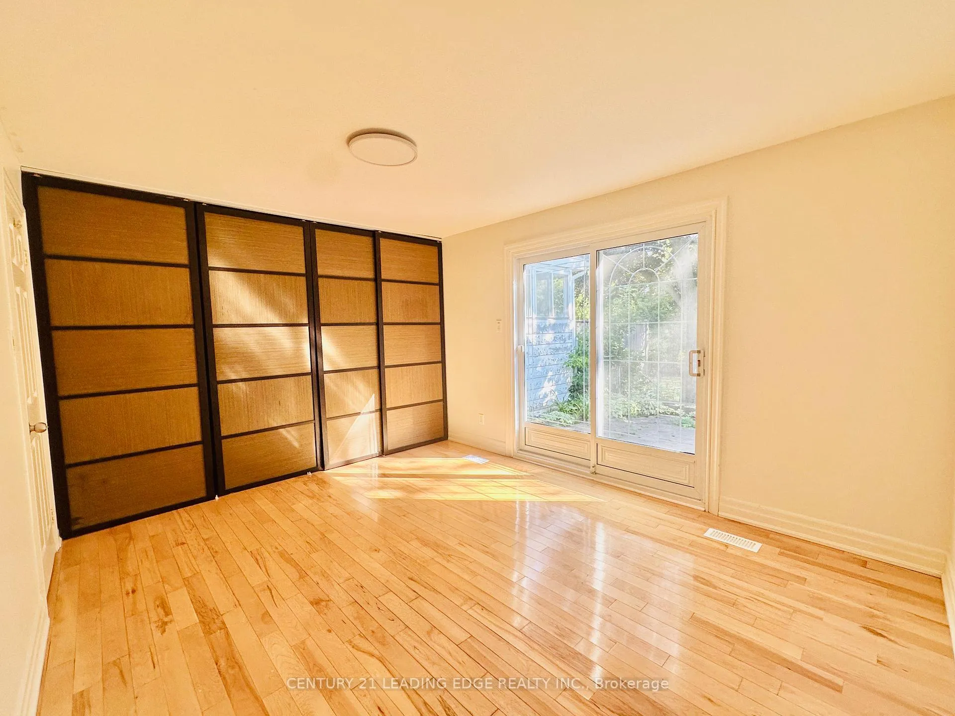 Photo 16 of Unit Walkout Basement, 45 Wales Avenue, Markham, Old Markham Village — HOMEH