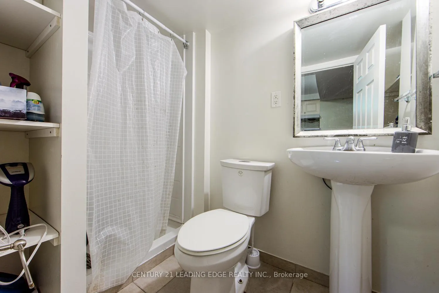 Photo 18 of Unit Walkout Basement, 45 Wales Avenue, Markham, Old Markham Village — HOMEH