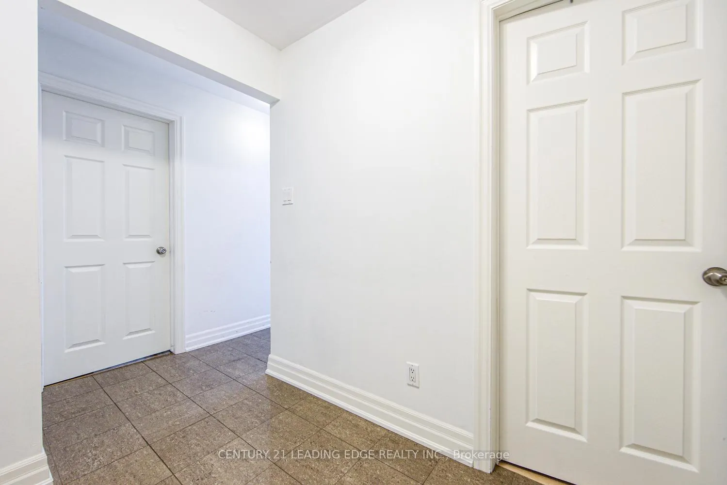 Photo 22 of Unit Walkout Basement, 45 Wales Avenue, Markham, Old Markham Village — HOMEH