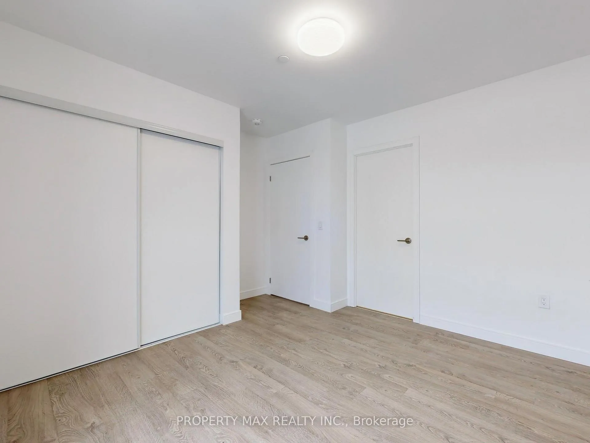 Photo 10 of Unit 5, 174 Clonmore Drive, Scarborough, Birchcliffe-Cliffside — HOMEH