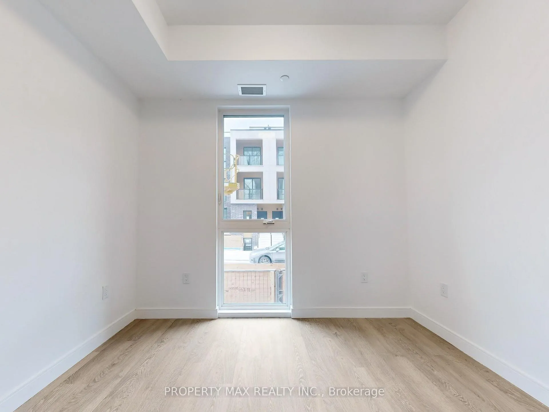 Photo 13 of Unit 5, 174 Clonmore Drive, Scarborough, Birchcliffe-Cliffside — HOMEH