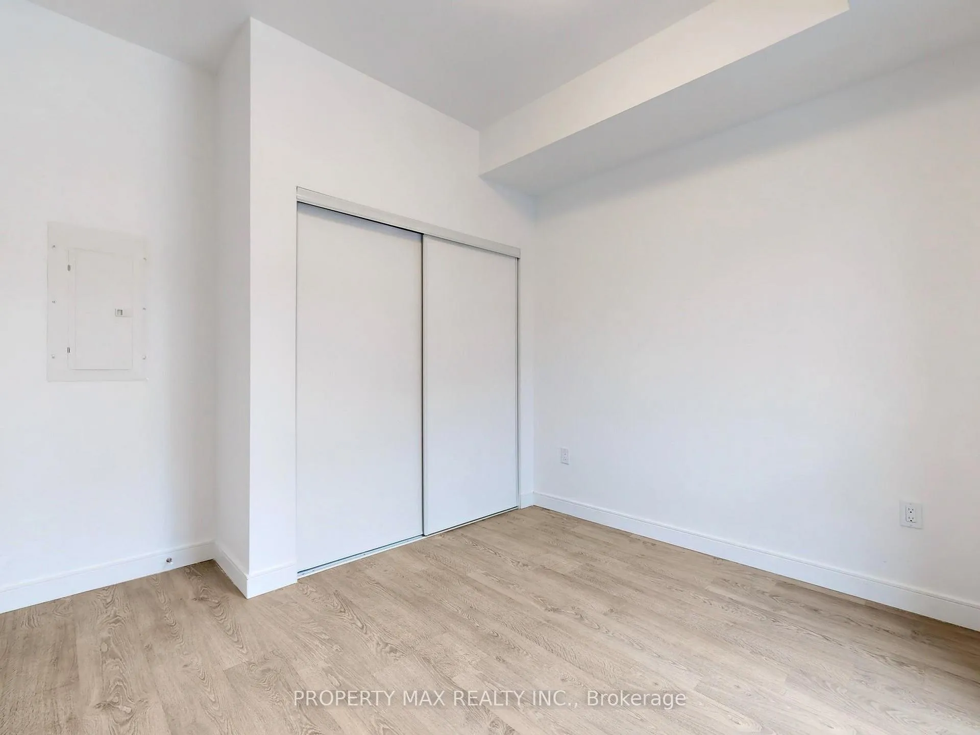 Photo 15 of Unit 5, 174 Clonmore Drive, Scarborough, Birchcliffe-Cliffside — HOMEH