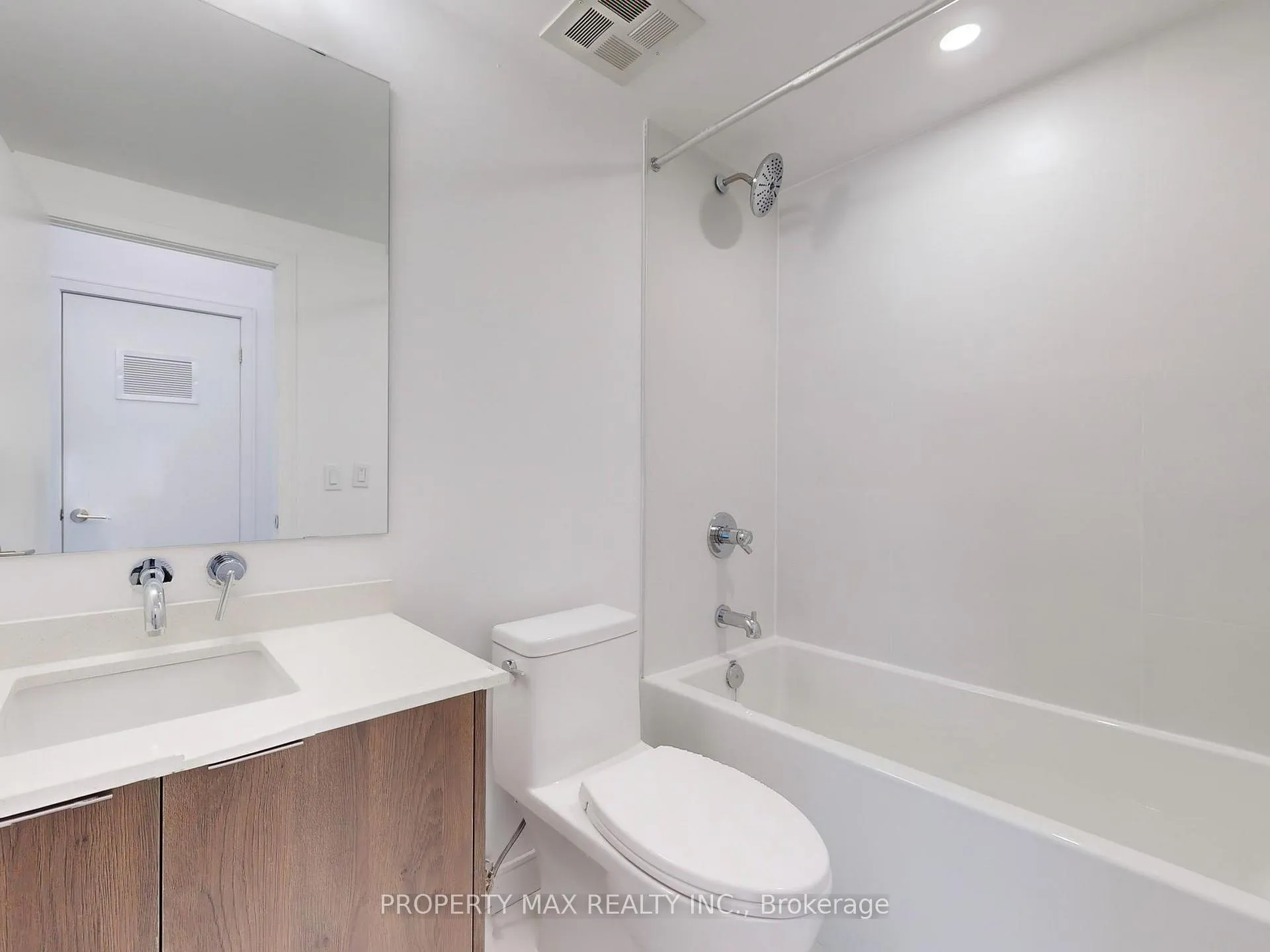 Photo 16 of Unit 5, 174 Clonmore Drive, Scarborough, Birchcliffe-Cliffside — HOMEH