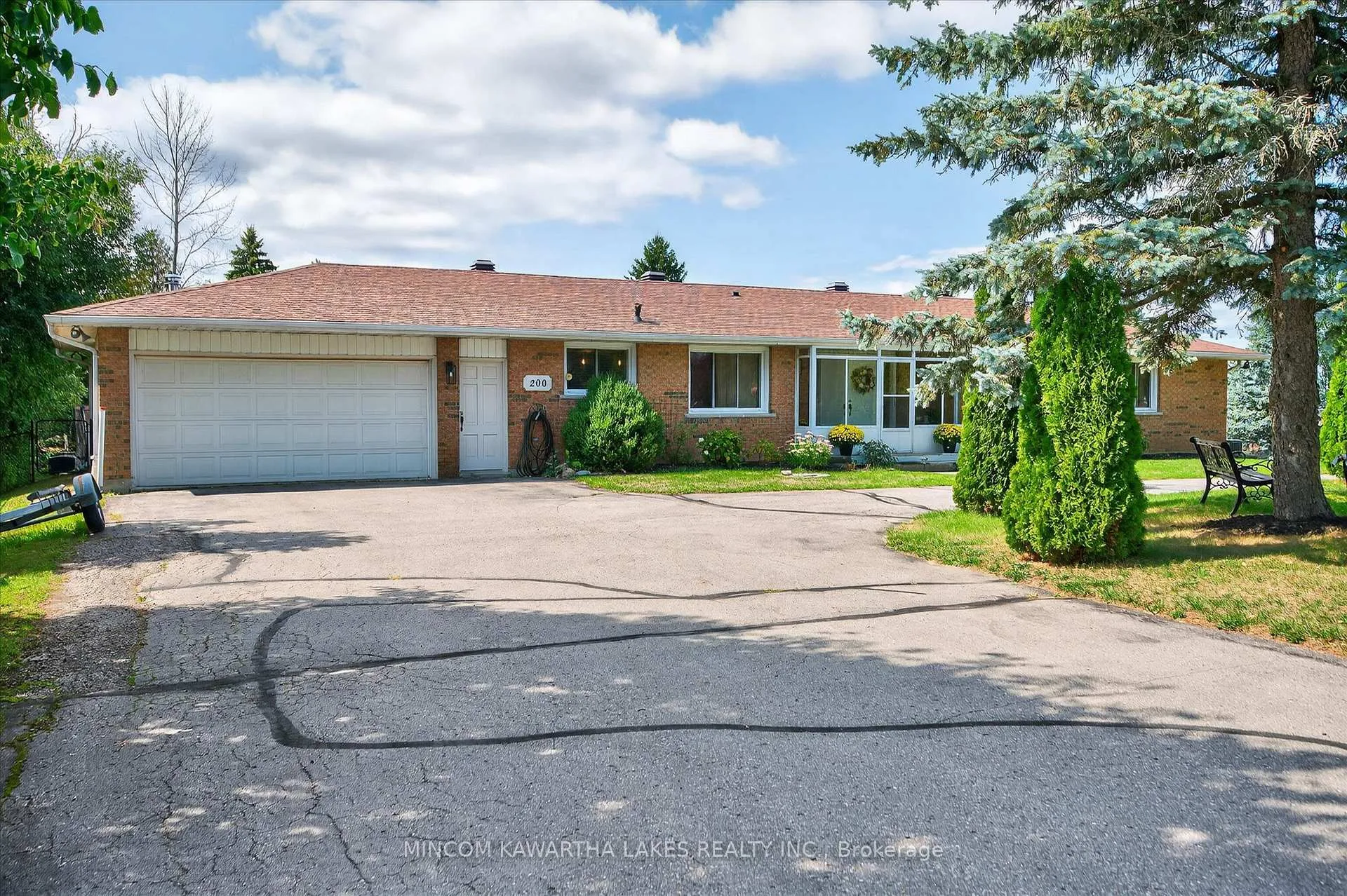 Photo 2 of 200 Kildeer Lane, Selwyn — HOMEH