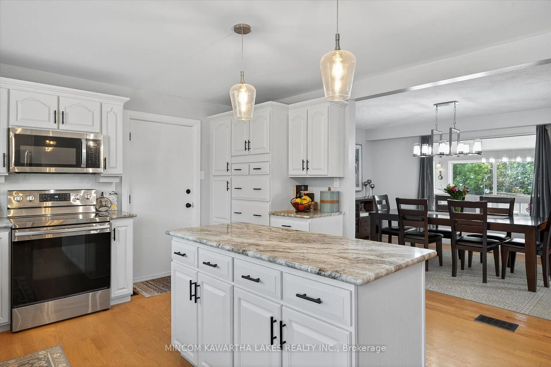 Photo 6 of 200 Kildeer Lane, Selwyn — HOMEH