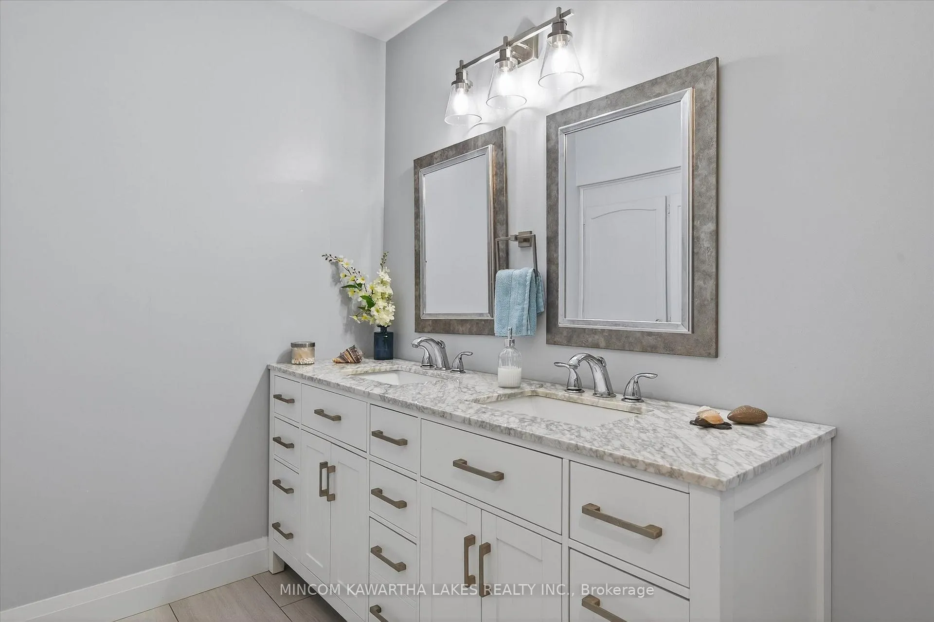 Photo 19 of 200 Kildeer Lane, Selwyn — HOMEH