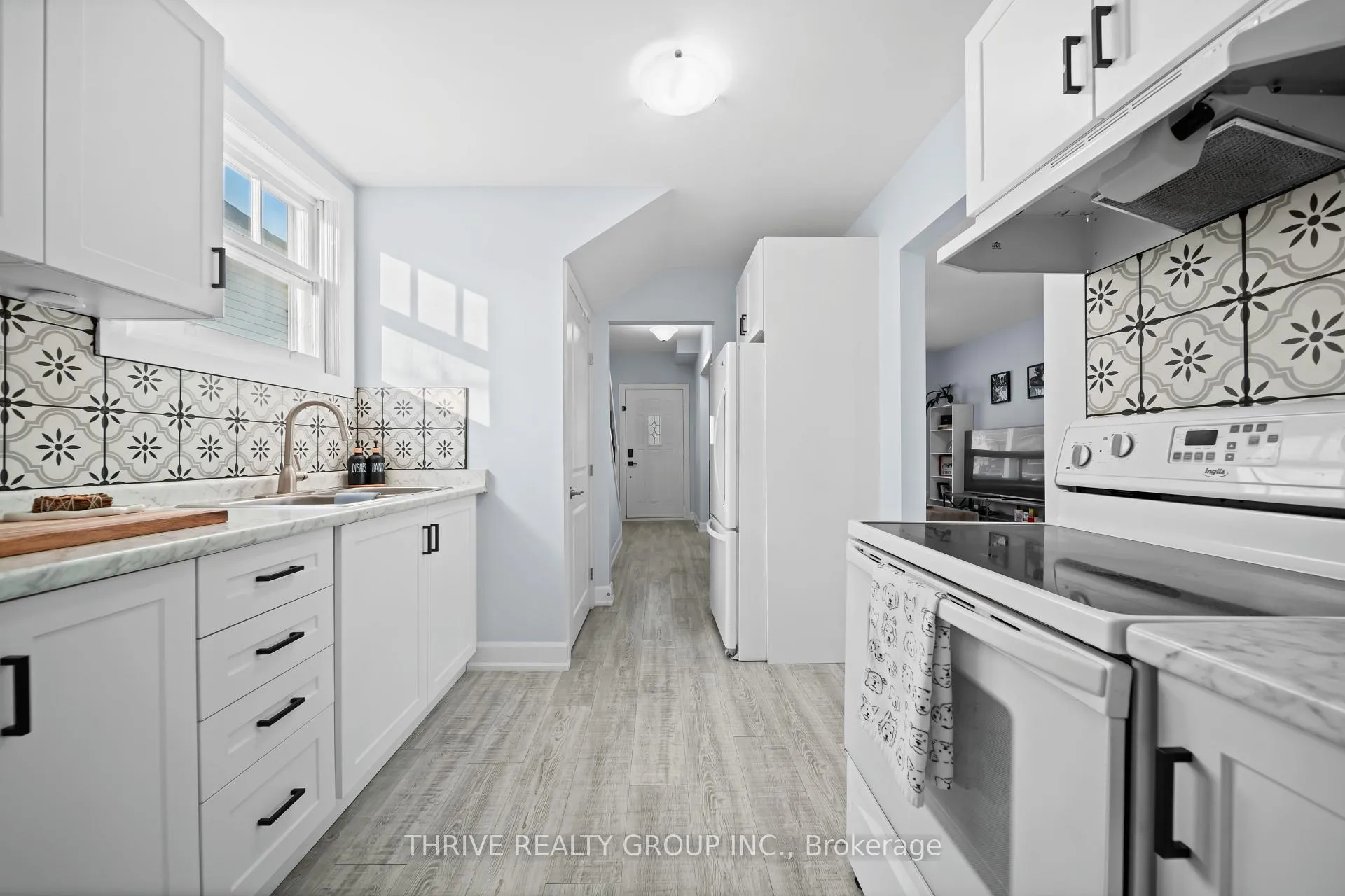 Photo 15 of 204 Wellington Street, St. Thomas — HOMEH
