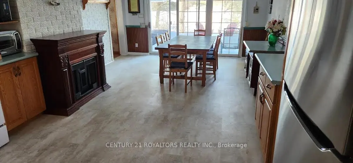 Photo 10 of 570 Phillip Street E, Gravenhurst, Muskoka (S) — HOMEH