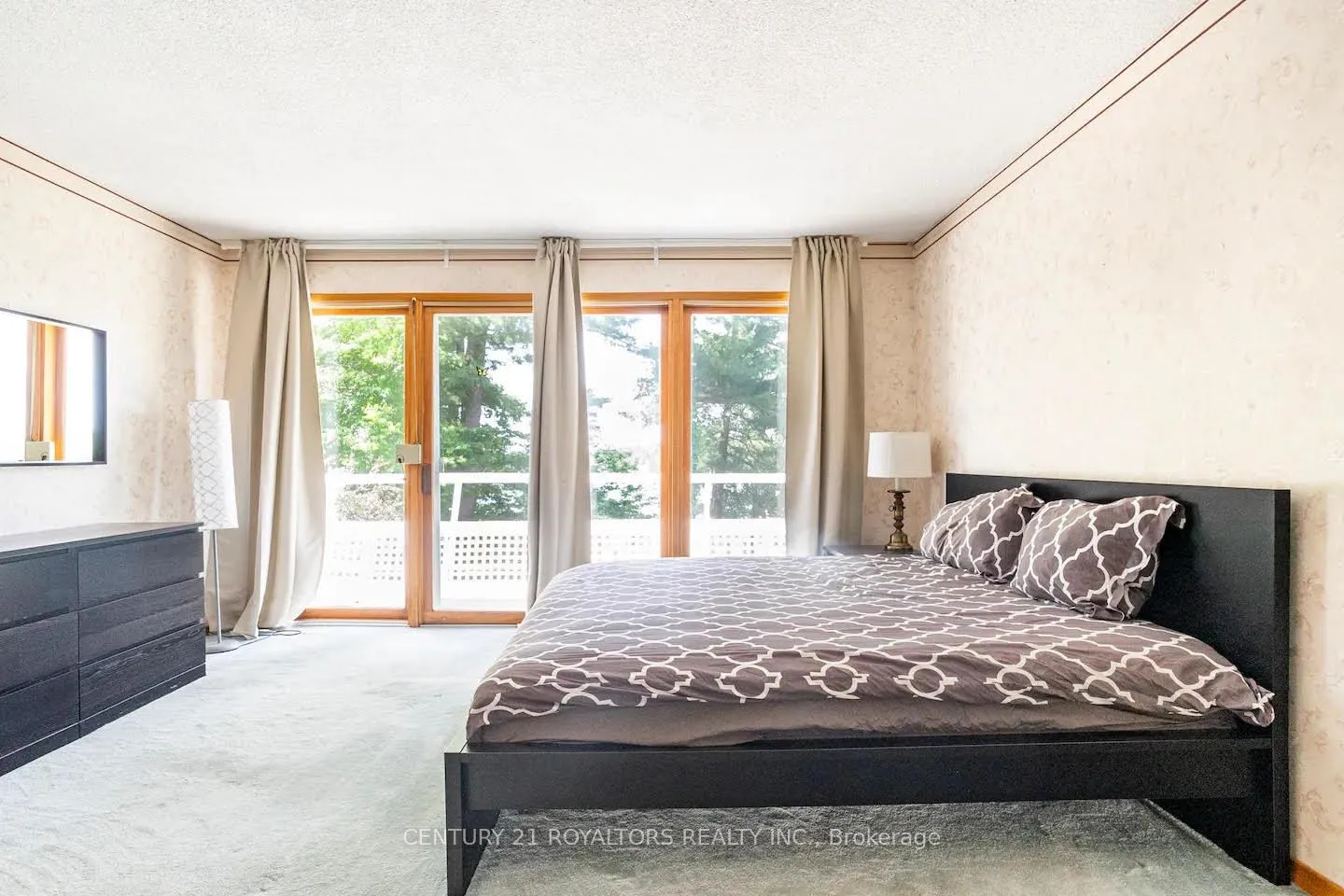 Photo 12 of 570 Phillip Street E, Gravenhurst, Muskoka (S) — HOMEH