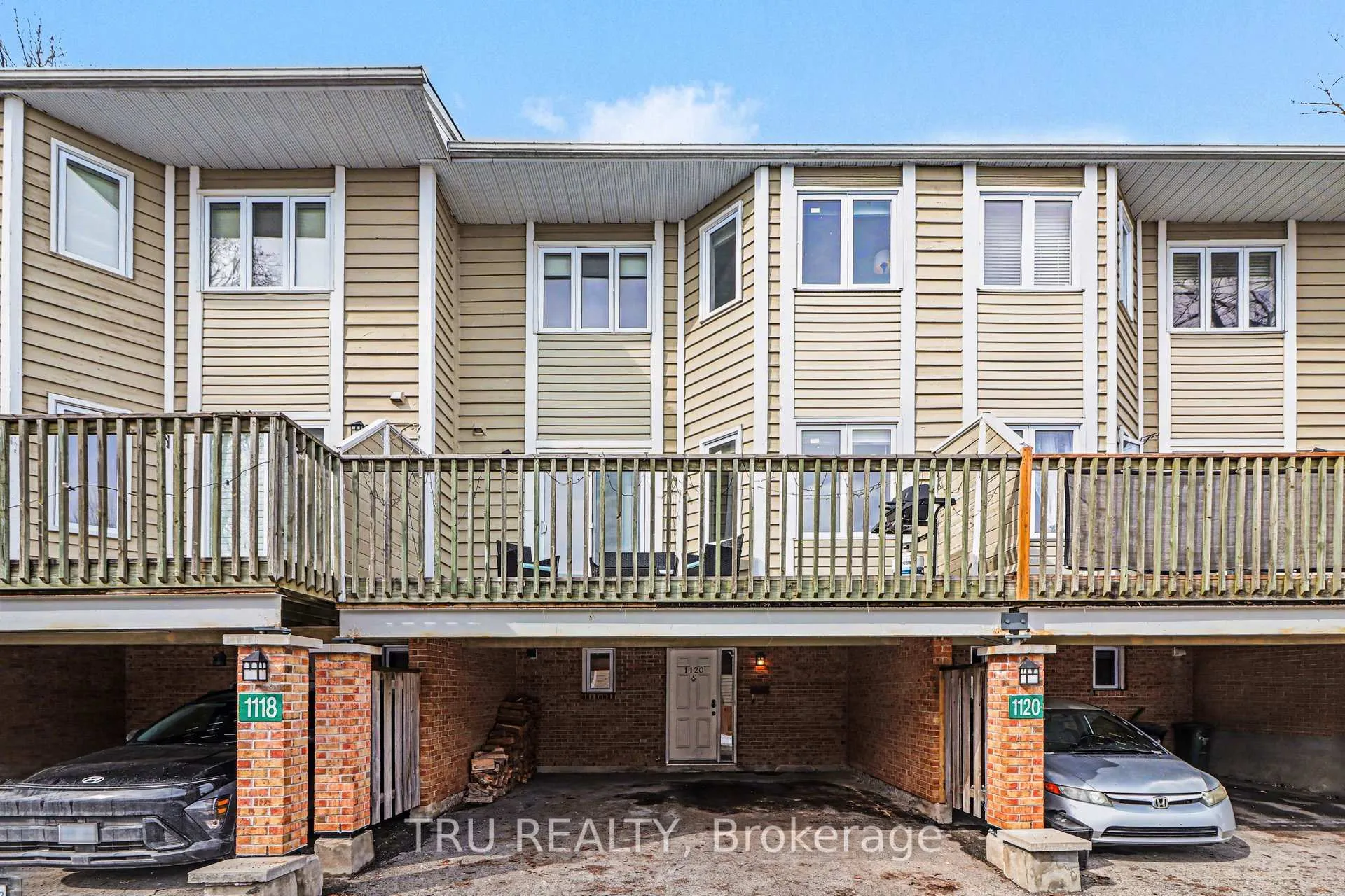 Front of 1120 Chimney Hill Way
