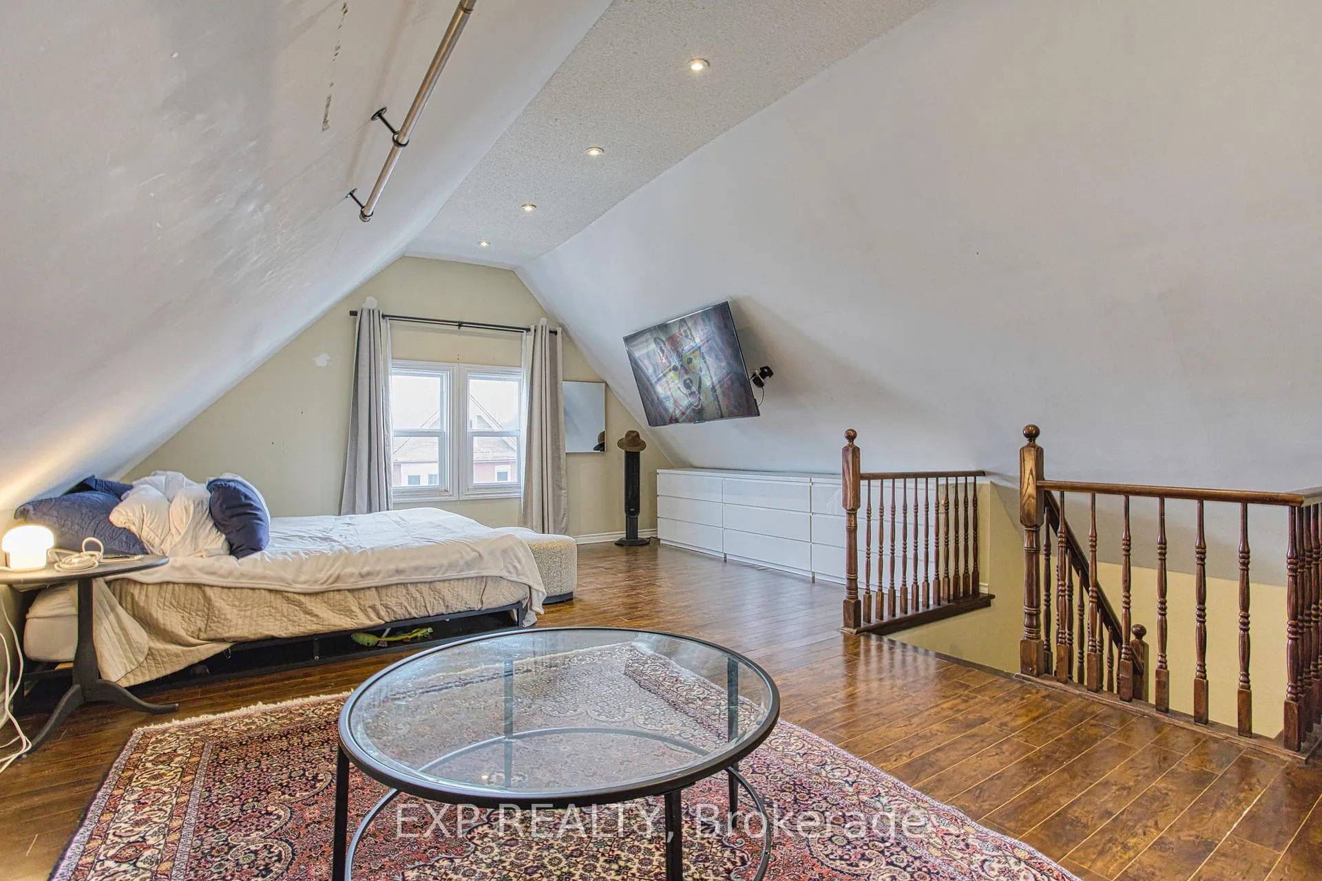 Photo 26 of 20 Senator Avenue, Hamilton, Stipley — HOMEH