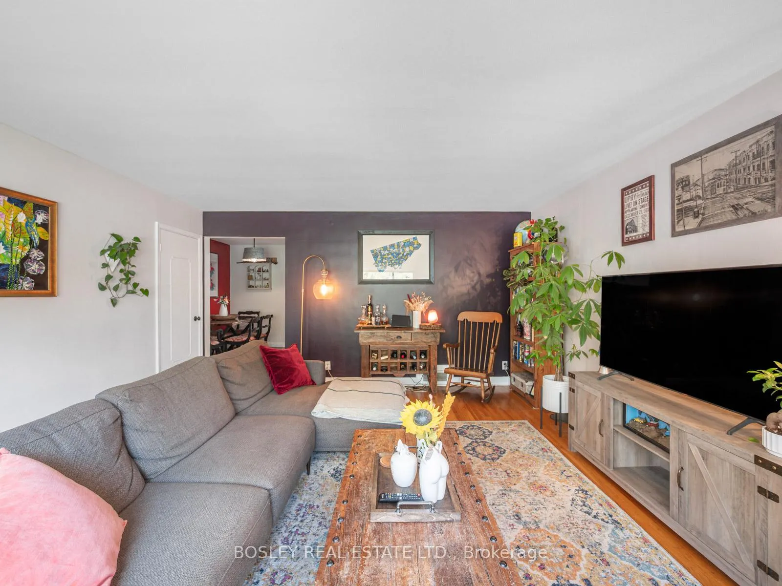 Photo 12 of 9 Love Crescent, Toronto, East End-Danforth — HOMEH