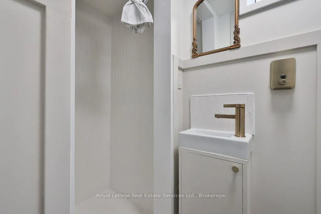 Photo 33 of 177 Cameron Avenue, Toronto, Keelesdale-Eglinton West — HOMEH
