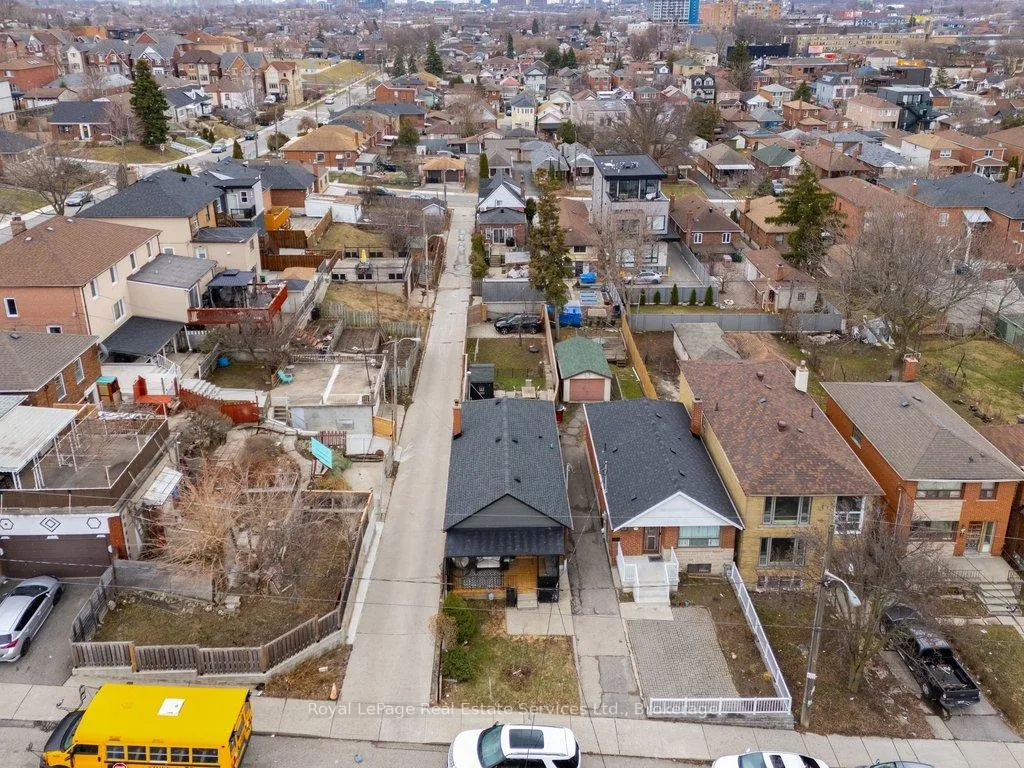 Photo 47 of 177 Cameron Avenue, Toronto, Keelesdale-Eglinton West — HOMEH