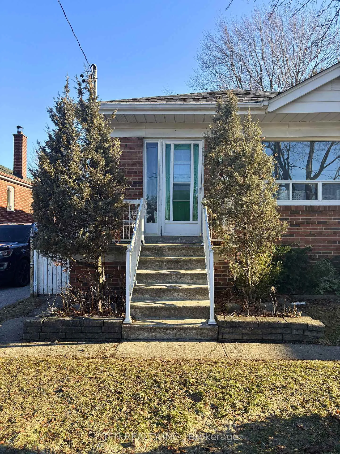 Front of 59 Mitcham Drive