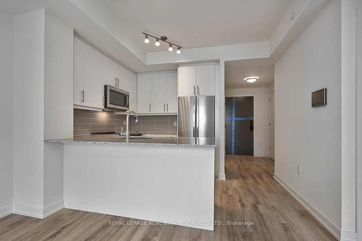 Photo 4 of Unit 202, 345 Wheat Boom Drive, Oakville, Joshua Meadows — HOMEH