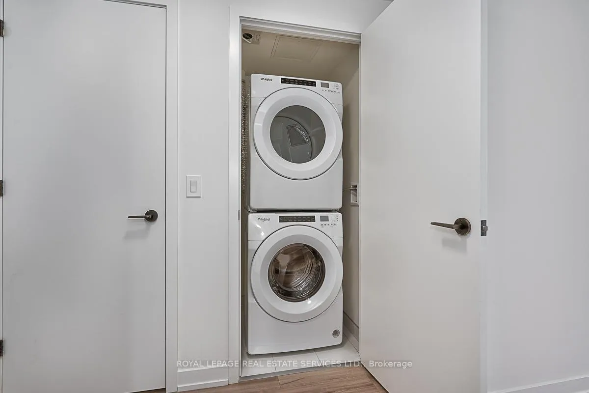 Photo 11 of Unit 202, 345 Wheat Boom Drive, Oakville, Joshua Meadows — HOMEH