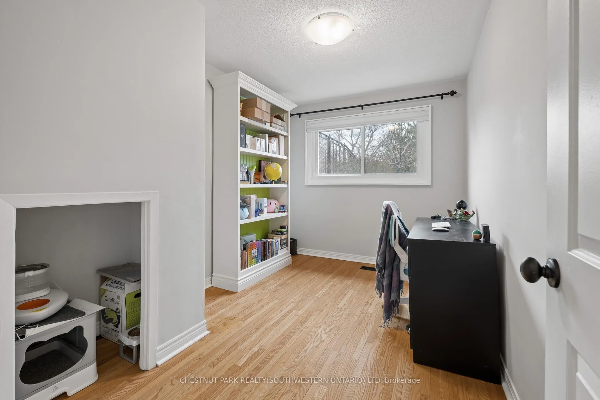 Photo 23 of 19 Douglas Road, Hamilton, Ancaster — HOMEH