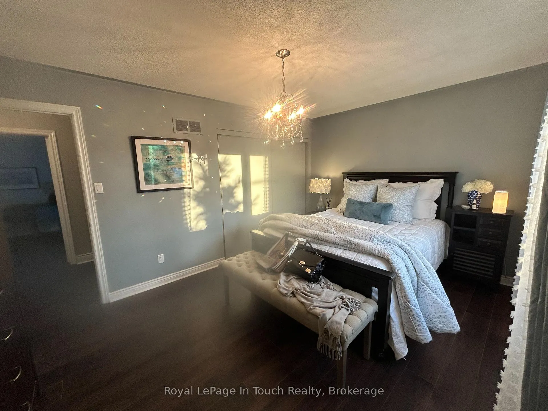 Photo 17 of 153 Ferndale Drive S, Barrie, Ardagh — HOMEH