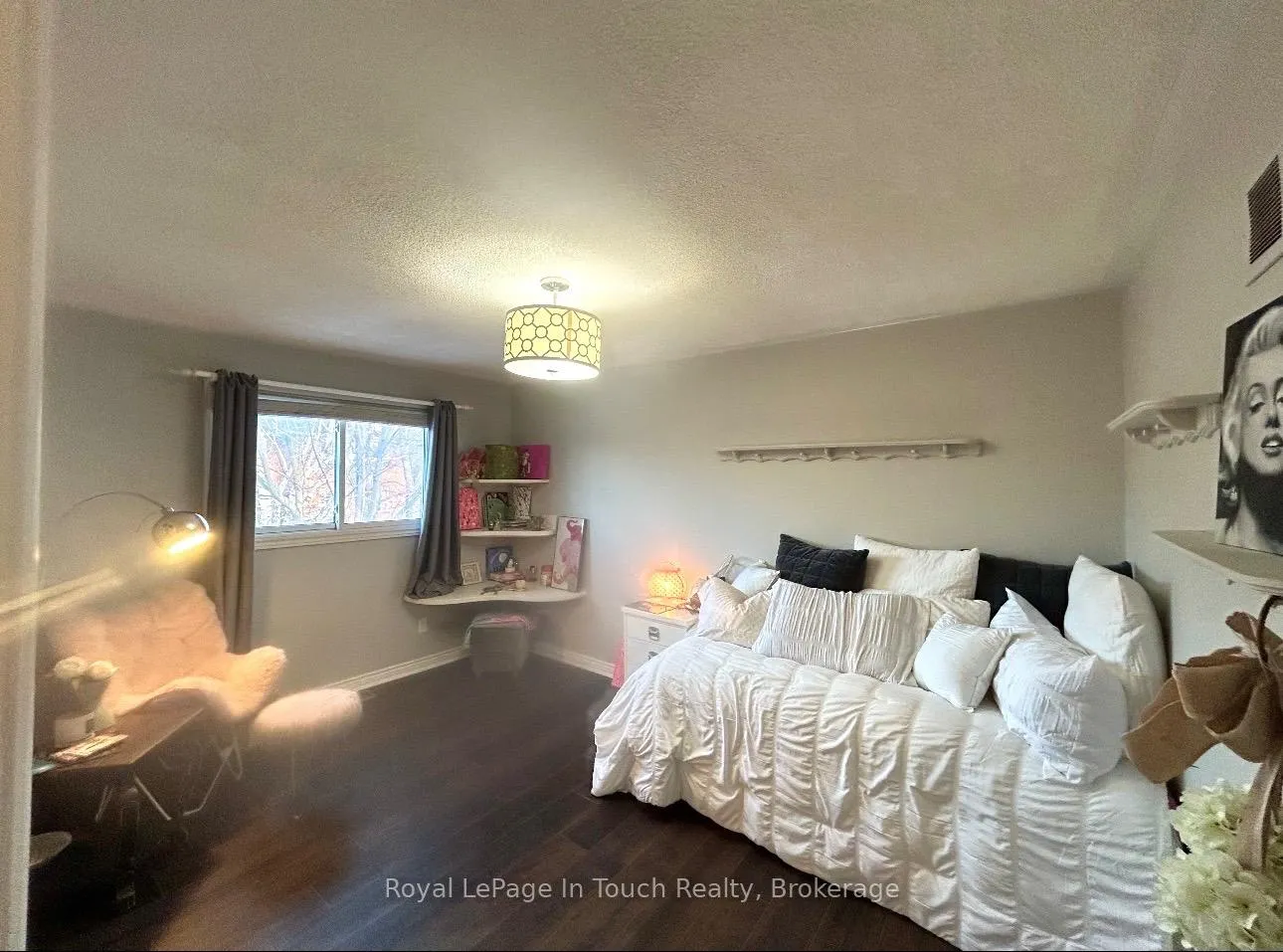 Photo 25 of 153 Ferndale Drive S, Barrie, Ardagh — HOMEH