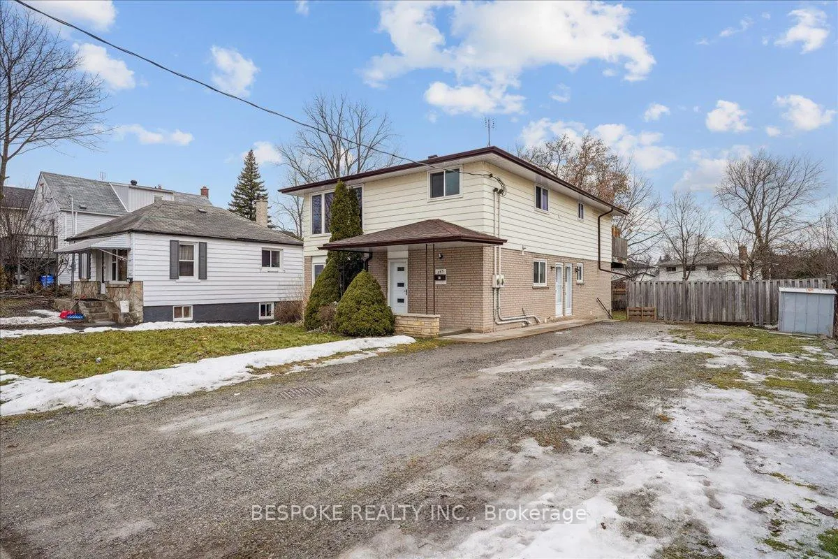 Front of Unit Main, 355 Oshawa Boulevard N