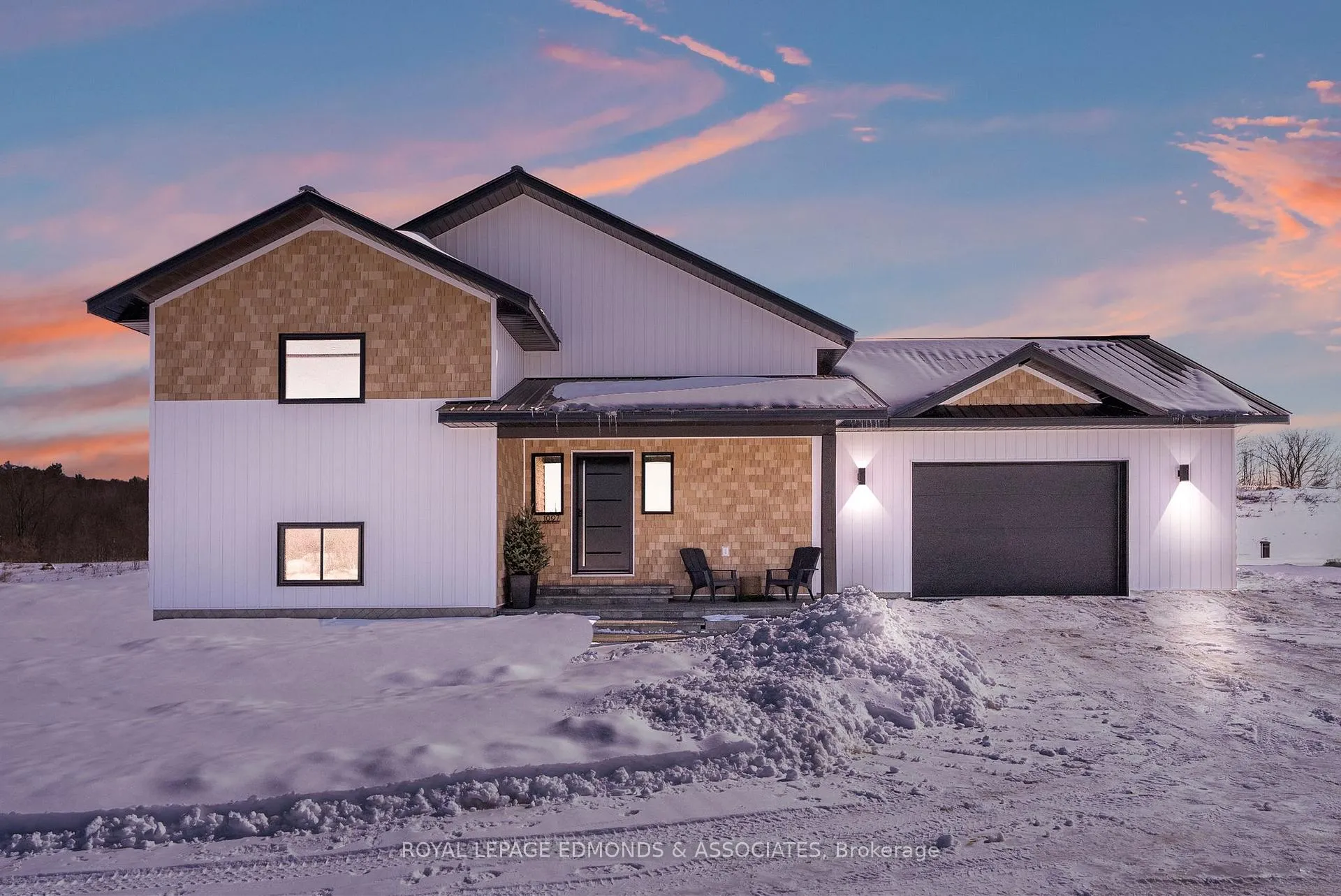 Photo 2 of 1097 Sutherland Road, Whitewater Region, Whitewater Region — HOMEH