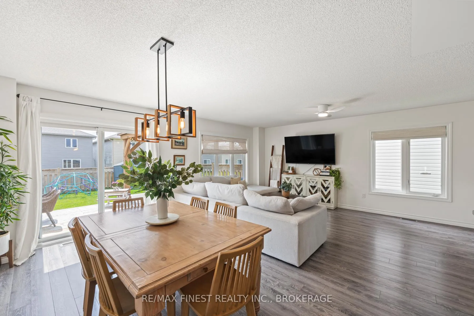 Photo 11 of 37 Brennan Crescent, Loyalist, Odessa — HOMEH