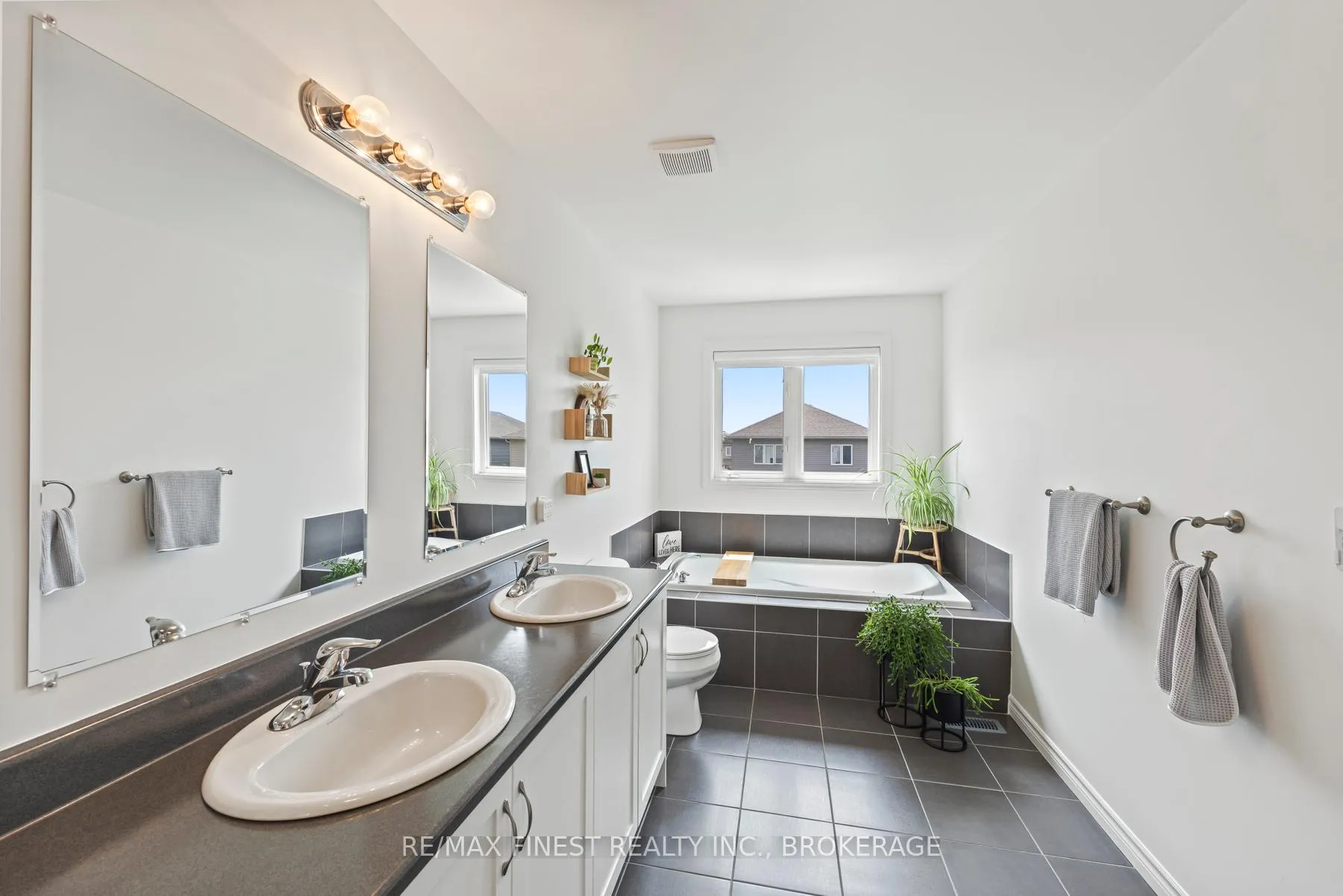 Photo 26 of 37 Brennan Crescent, Loyalist, Odessa — HOMEH