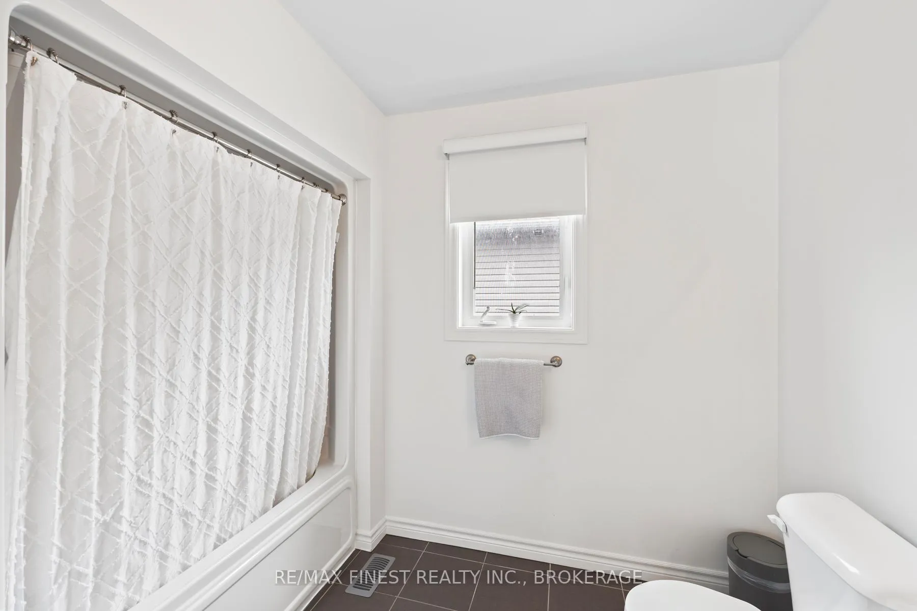 Photo 30 of 37 Brennan Crescent, Loyalist, Odessa — HOMEH