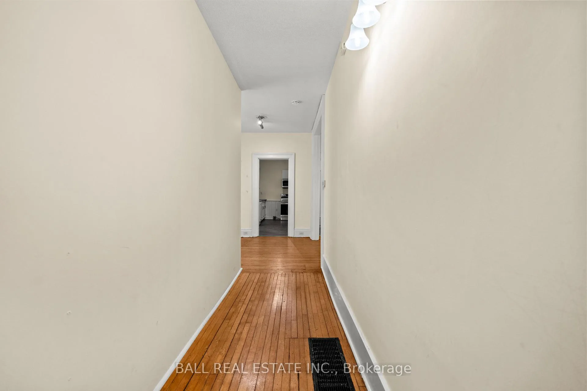 Photo 12 of 196 Dalhousie Street, Peterborough, Town Ward 3 — HOMEH