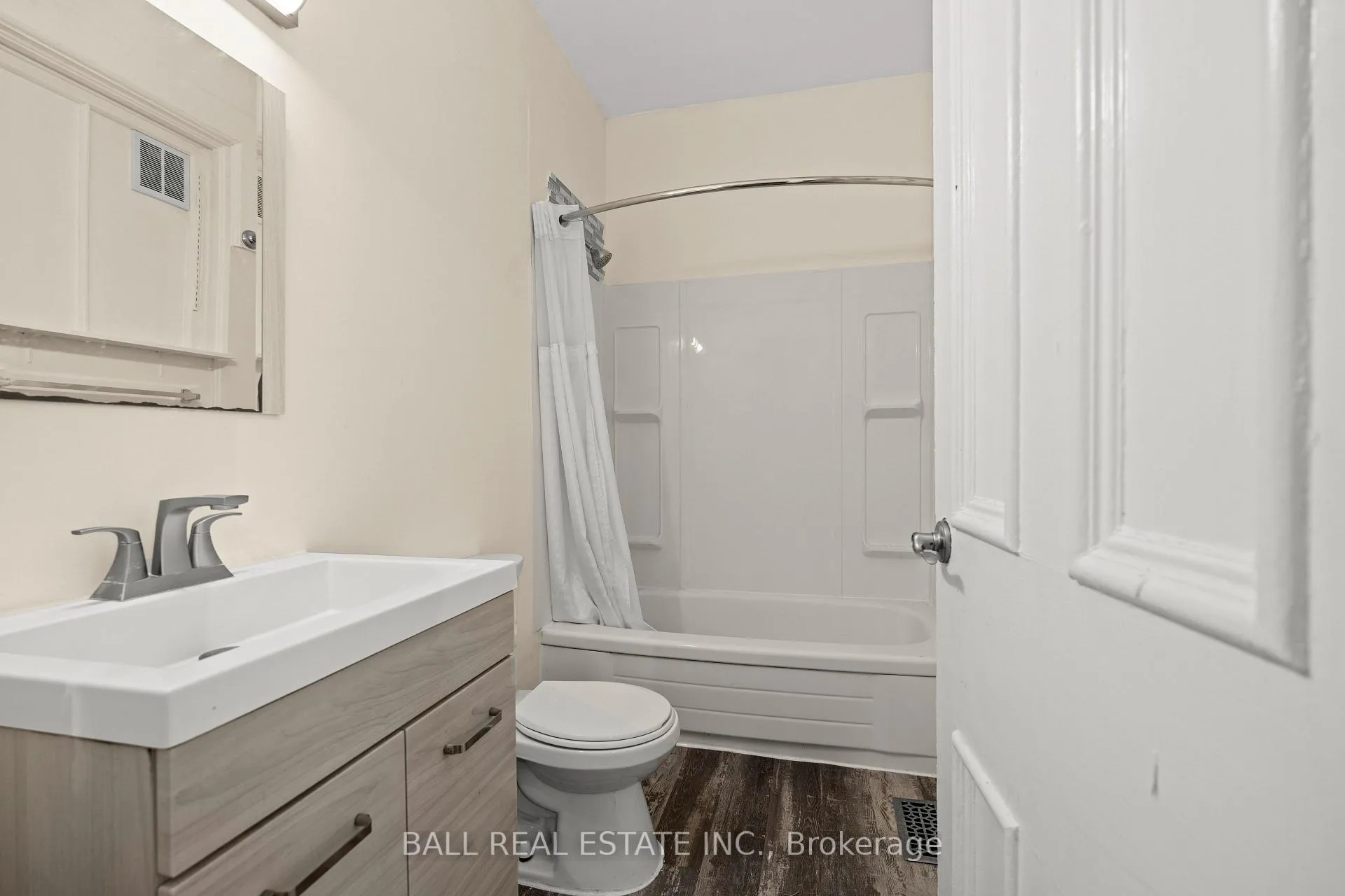 Photo 17 of 196 Dalhousie Street, Peterborough, Town Ward 3 — HOMEH