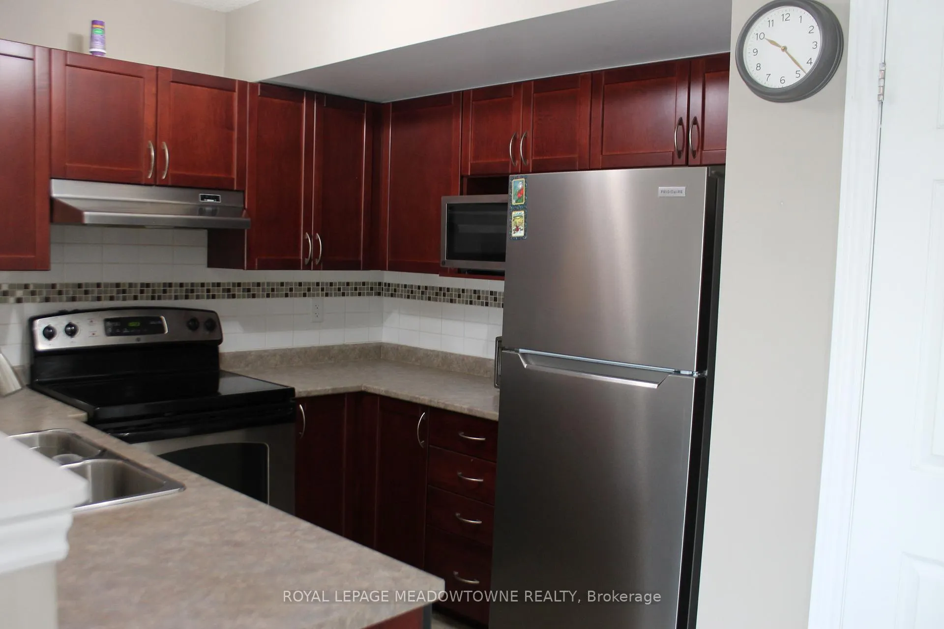 Photo 8 of Unit 310, 1360 Main Street E, Milton, Dempsey — HOMEH