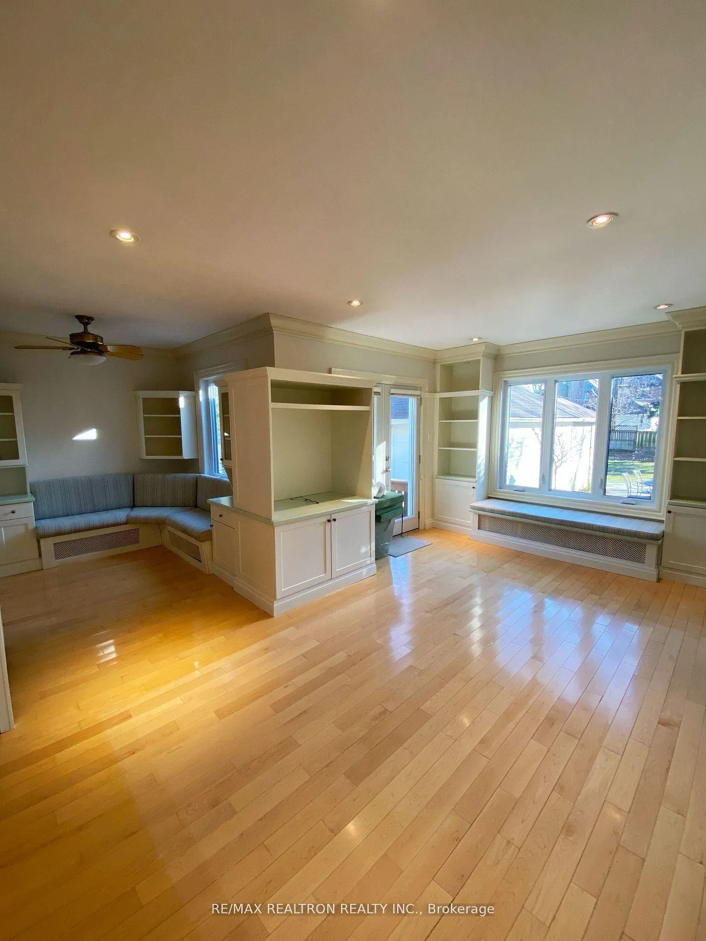 Photo 5 of 225 Glenview Avenue, Toronto, Lawrence Park South — HOMEH