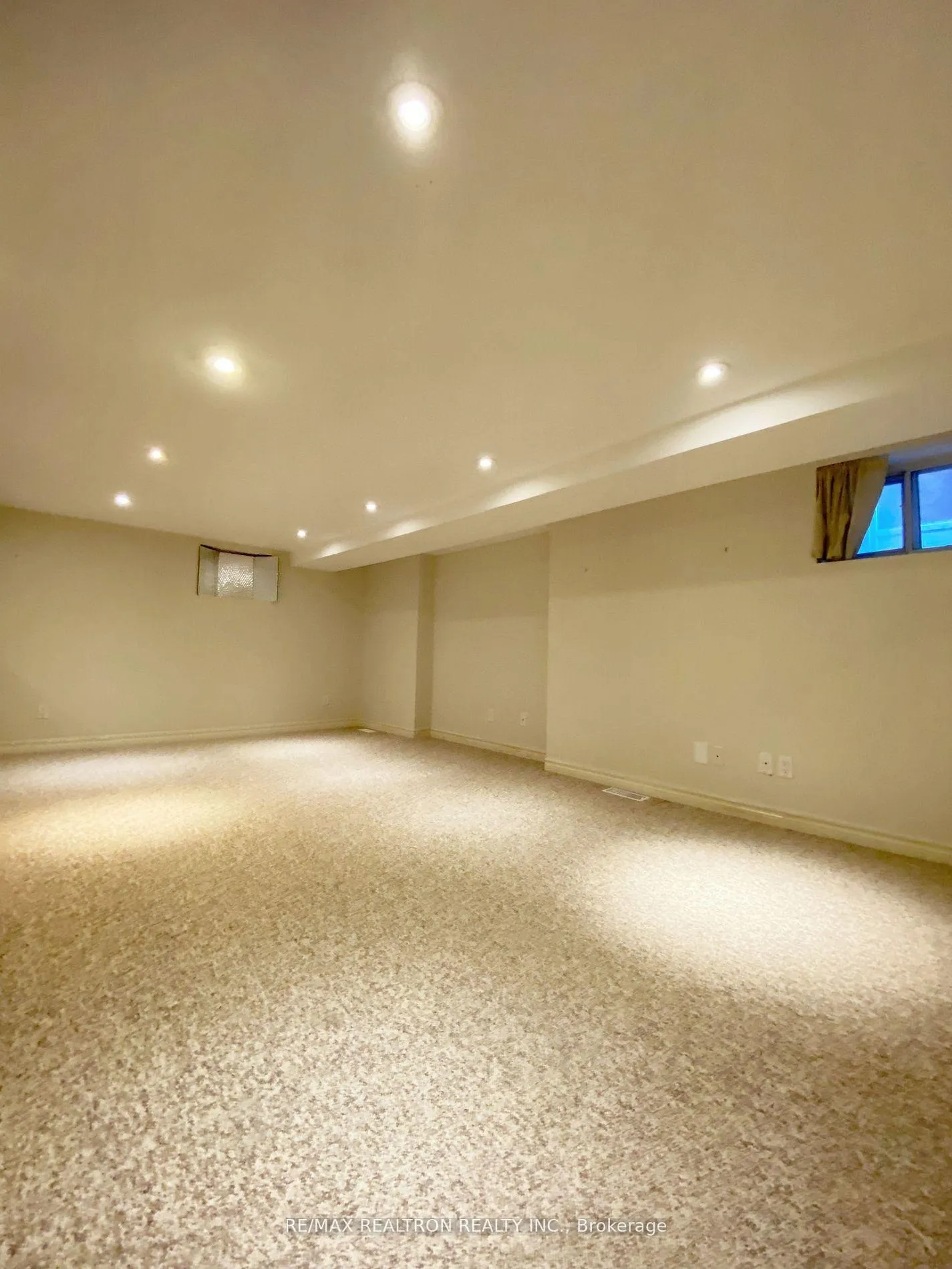 Photo 18 of 225 Glenview Avenue, Toronto, Lawrence Park South — HOMEH