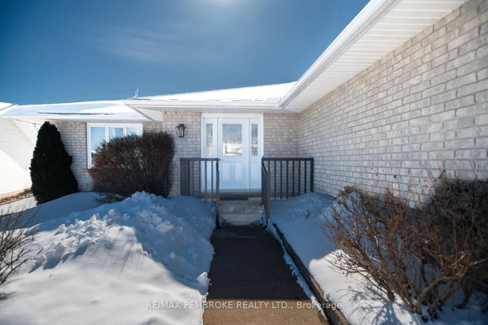 Photo 2 of 529 Angus Campbell Drive, Pembroke — HOMEH