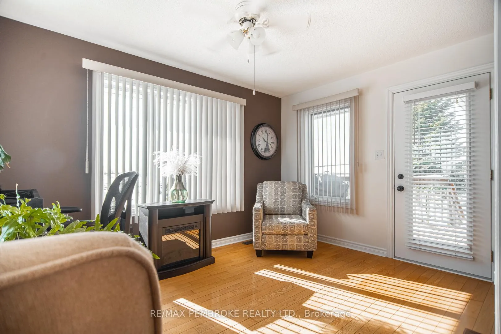 Photo 8 of 529 Angus Campbell Drive, Pembroke — HOMEH