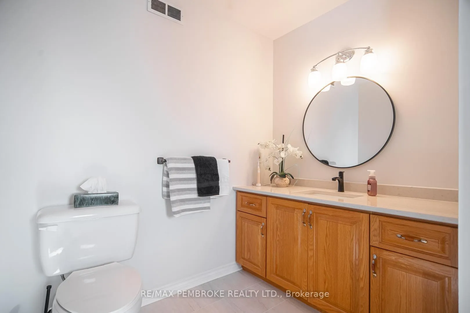 Photo 20 of 529 Angus Campbell Drive, Pembroke — HOMEH