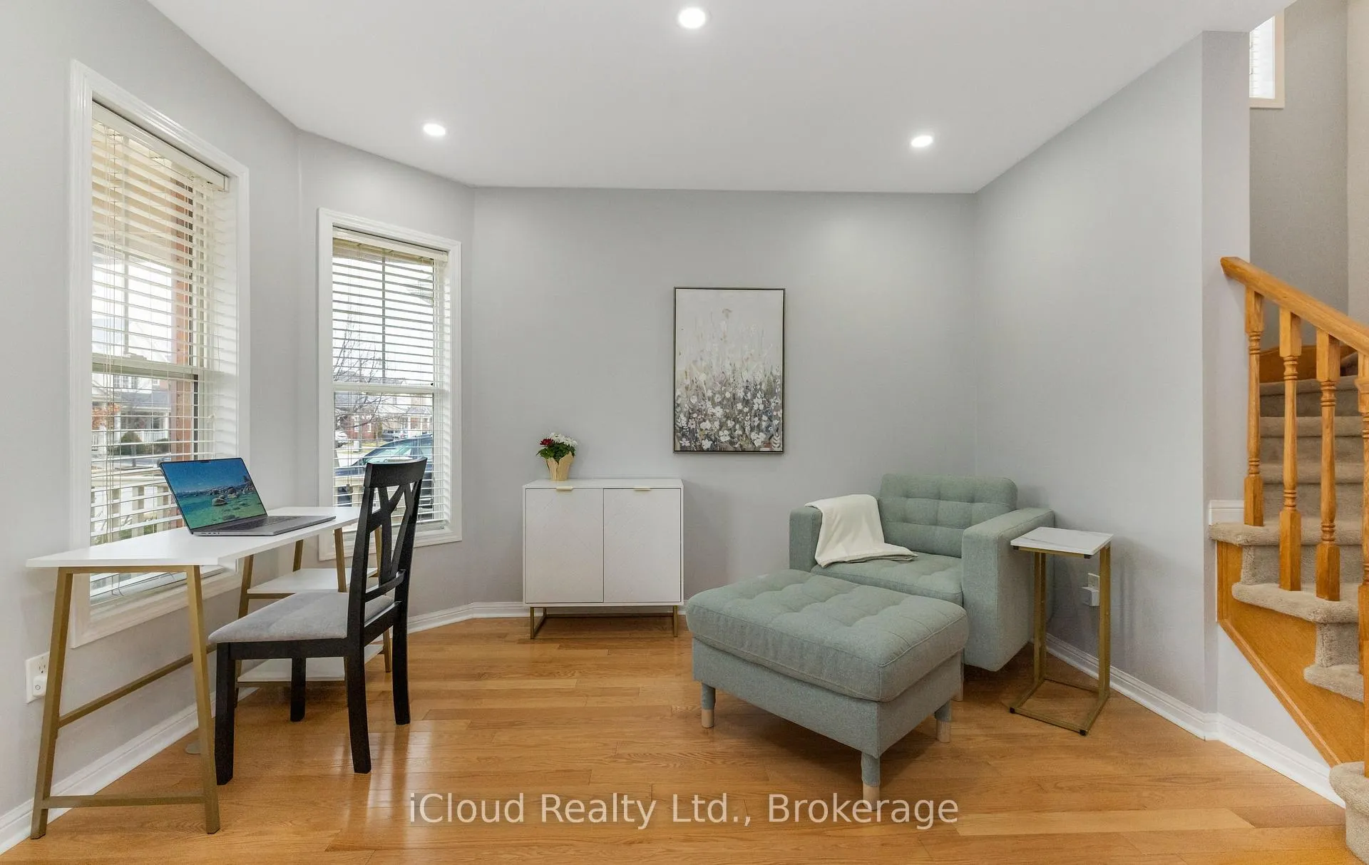 Photo 7 of 935 Vickerman Way, Milton, Coates — HOMEH