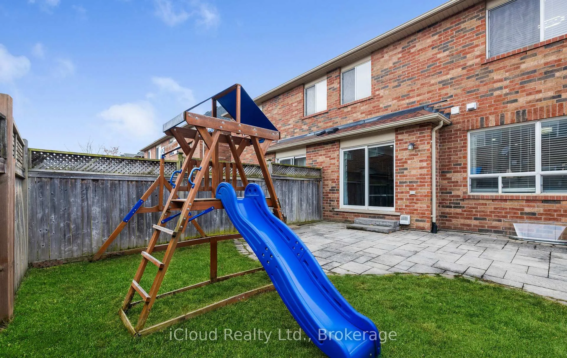 Photo 28 of 935 Vickerman Way, Milton, Coates — HOMEH