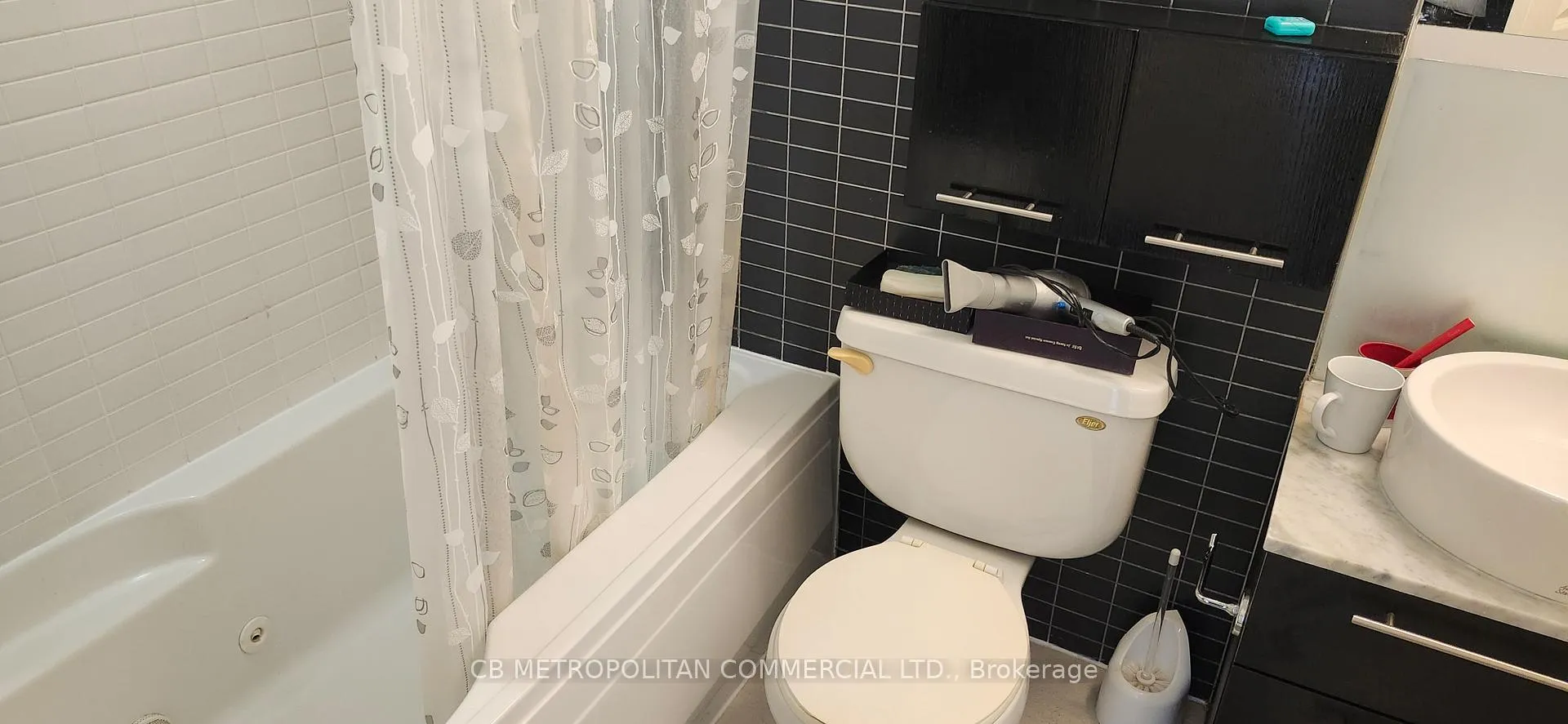 Photo 7 of Unit 316, 23 Carlton Street, Toronto, Church-Yonge Corridor — HOMEH