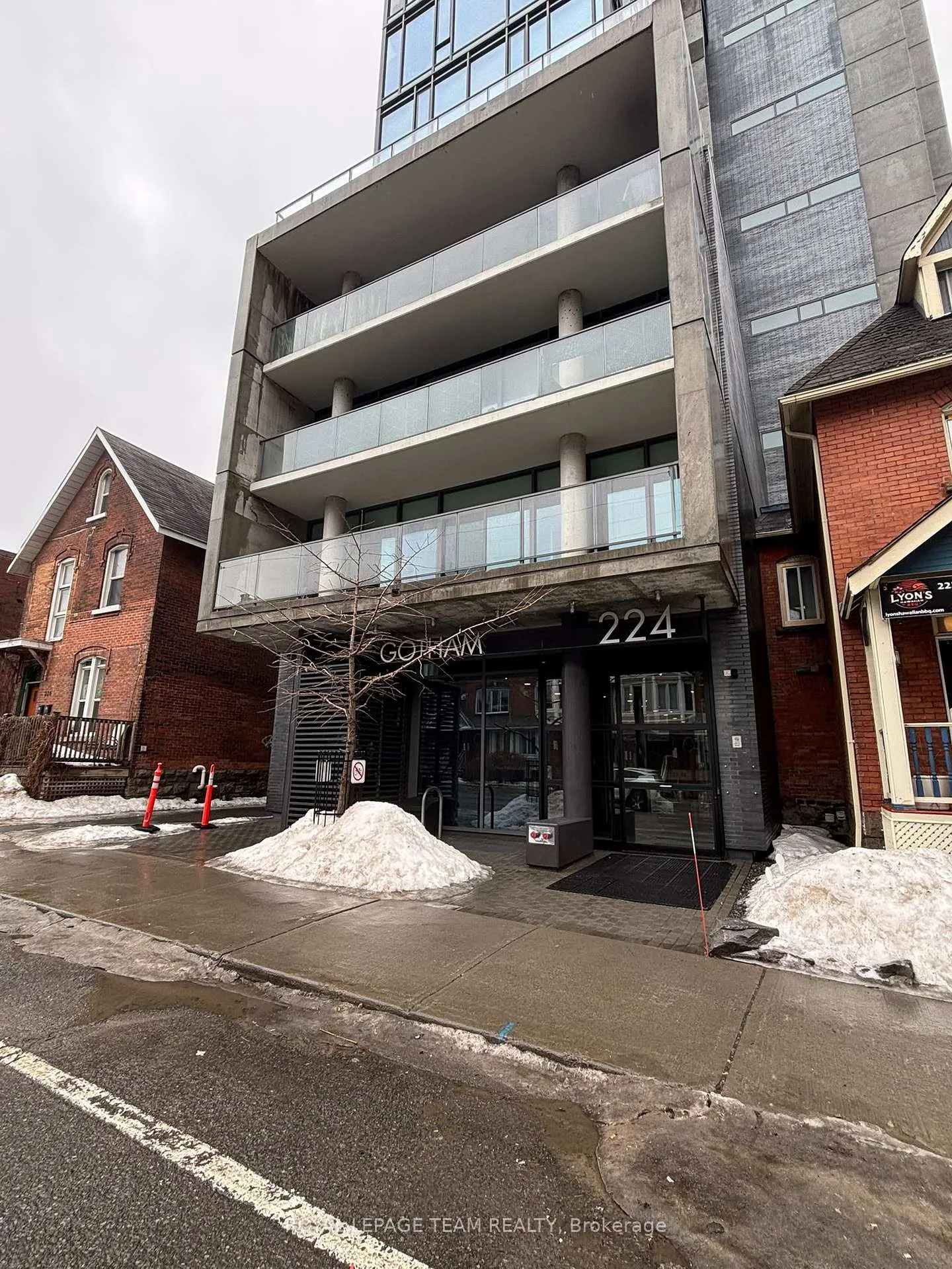 Front of Unit 714, 224 Lyon Street N