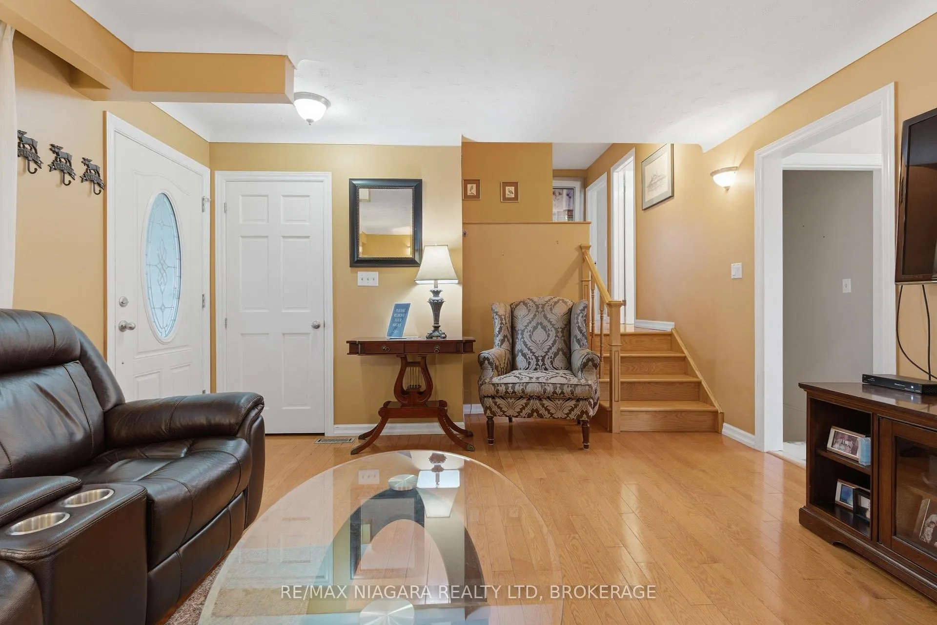 Photo 6 of 57 Meredith Drive, St. Catharines, Carlton/Bunting — HOMEH